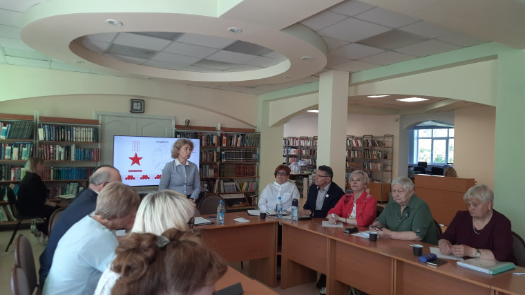 Круглый стол «Роль патриотического воспитания в современные образования».